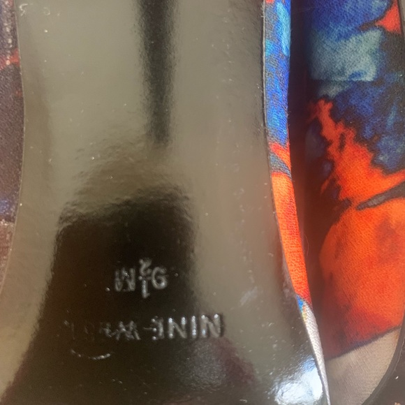 Nine West Most beautiful shoes in my closet! Worn twice - Picture 6 of 6